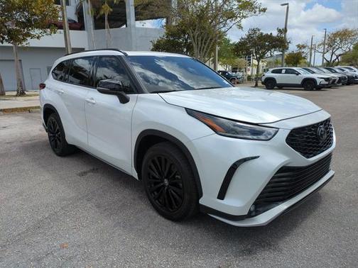 2023 Toyota Highlander XSE