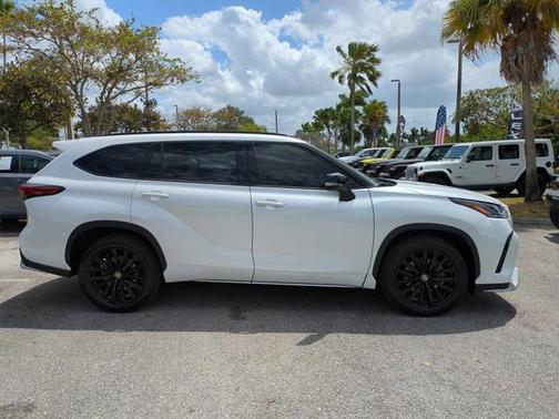 2023 Toyota Highlander XSE