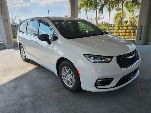 2026 Chrysler Pacifica L