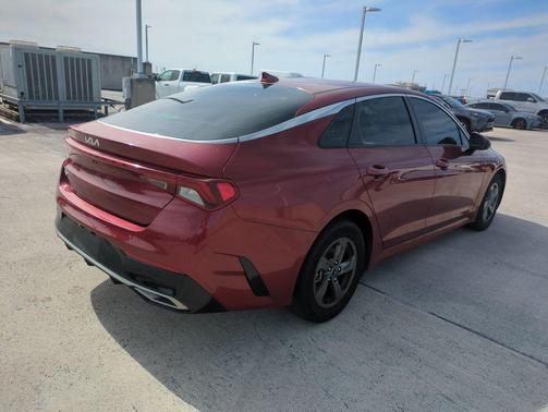 2022 Kia K5 LXS