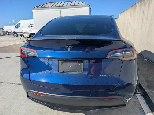 2022 Tesla Model Y Performance Dual Motor All-Wheel Drive