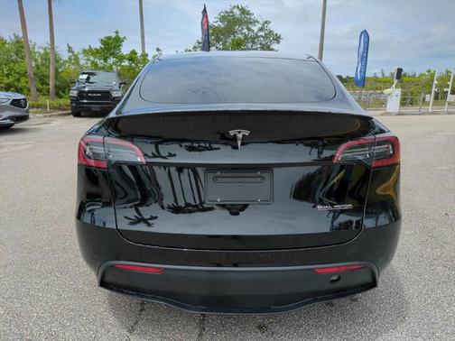 2022 Tesla Model Y Performance Dual Motor All-Wheel Drive