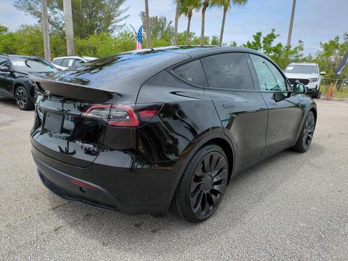 2022 Tesla Model Y Performance Dual Motor All-Wheel Drive