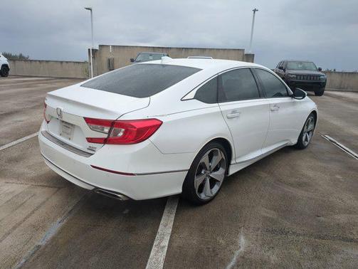 2020 Honda Accord Touring 2.0T