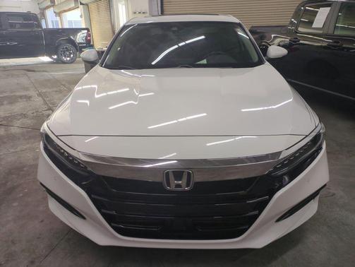 2020 Honda Accord Touring 2.0T