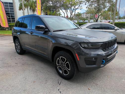 2022 Jeep Grand Cherokee 4xe Trailhawk