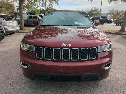 2020 Jeep Grand Cherokee Laredo