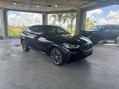 Tanzanite Blue II Metallic 2021 BMW X6 M50i