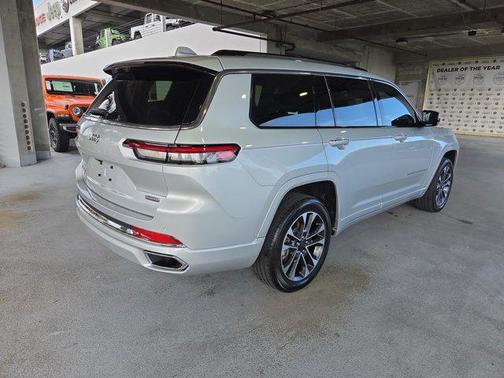 2021 Jeep Grand Cherokee L Overland