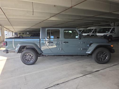 2025 Jeep Gladiator Sport S