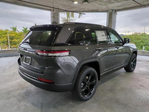 2025 Jeep Grand Cherokee Limited X