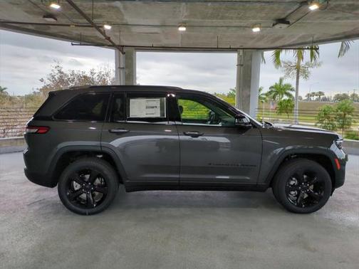 2025 Jeep Grand Cherokee Limited X