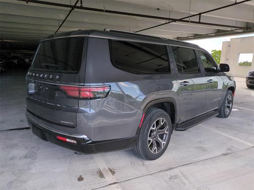 2023 Jeep Wagoneer L Series III 4x4