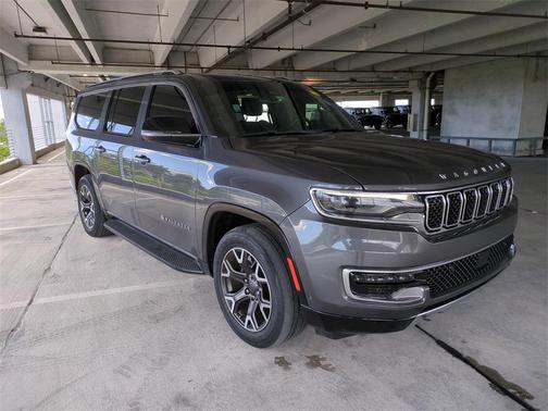 2023 Jeep Wagoneer L Series III 4x4