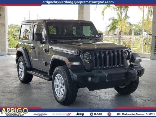 Granite Crystal Metallic Clearcoat 2023 Jeep Wrangler Sport S