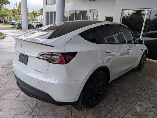 2023 Tesla Model Y Performance Dual Motor All-Wheel Drive