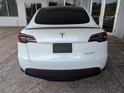 2023 Tesla Model Y Performance Dual Motor All-Wheel Drive