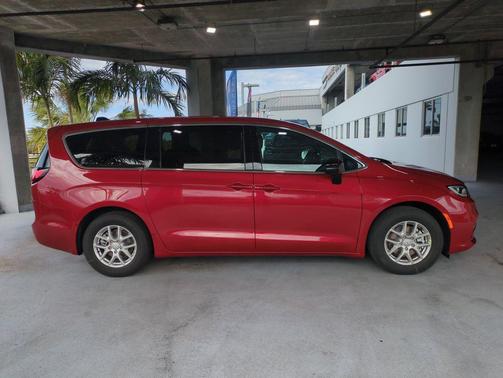 2026 Chrysler Pacifica L