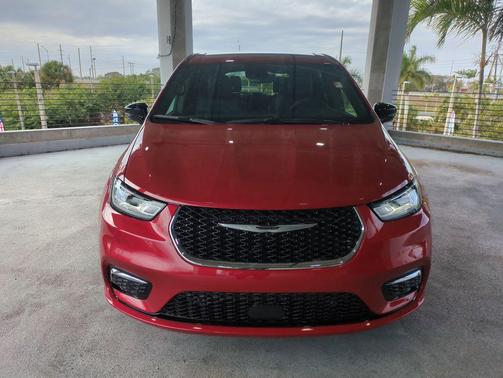 2026 Chrysler Pacifica L