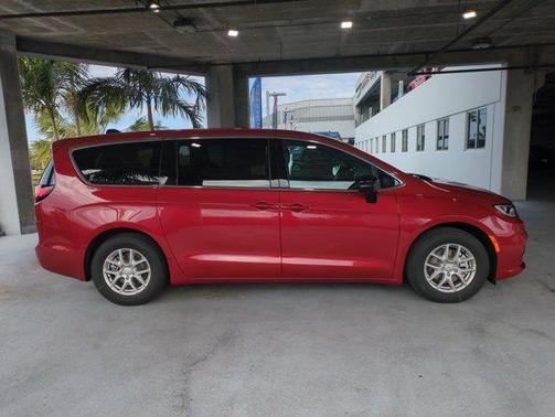 2026 Chrysler Pacifica L