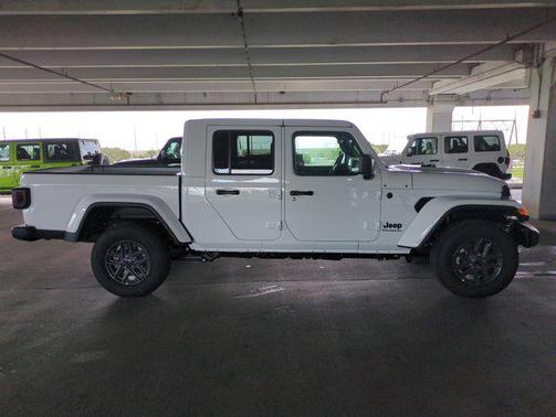2025 Jeep Gladiator Sport S