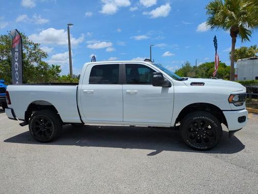 2024 RAM 2500 Big Horn Crew Cab 4x4 6'4' Box