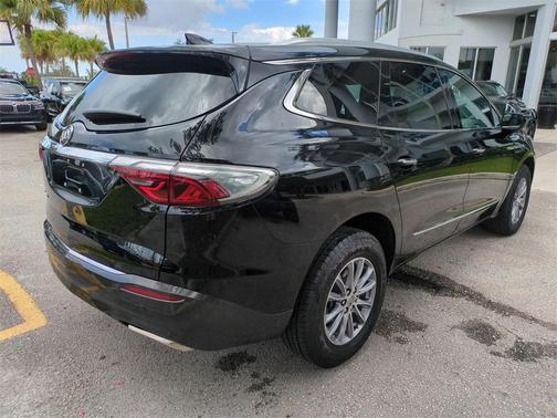 2023 Buick Enclave Essence FWD