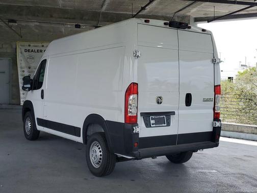 Bright White Clearcoat 2026 RAM ProMaster 1500 Base