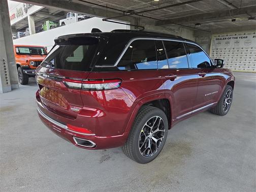 2025 Jeep Grand Cherokee Summit