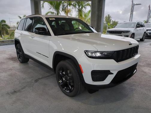 2025 Jeep Grand Cherokee Altitude