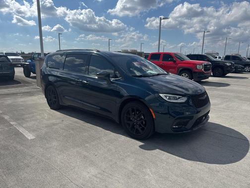 2022 Chrysler Pacifica Limited