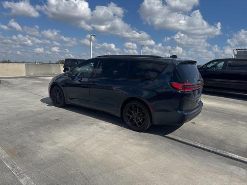 2022 Chrysler Pacifica Limited