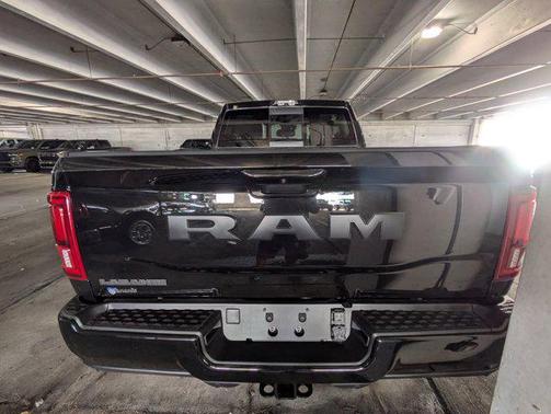 2025 RAM 2500 Laramie Crew Cab 4x2 6'4' Box