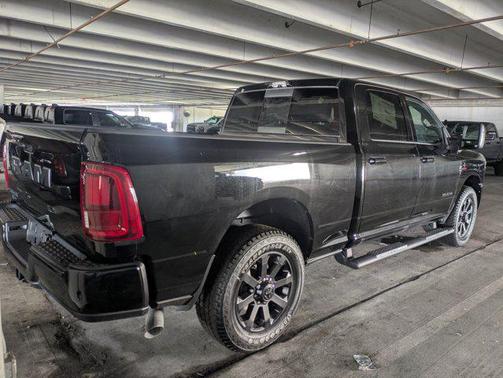 2025 RAM 2500 Laramie Crew Cab 4x2 6'4' Box