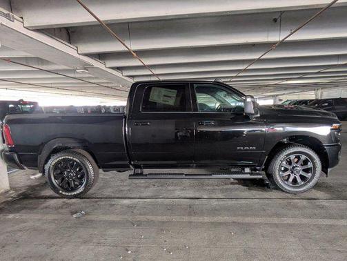 2025 RAM 2500 Laramie Crew Cab 4x2 6'4' Box