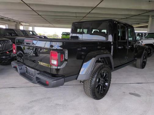 2025 Jeep Gladiator Nighthawk