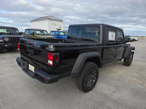 2025 Jeep Gladiator Sport S