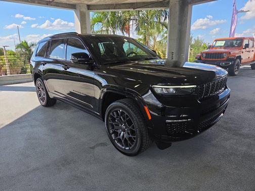 2025 Jeep Grand Cherokee L Summit Reserve