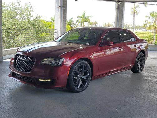 Velvet Red Pearlcoat 2023 Chrysler 300 Touring