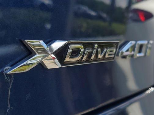 Phytonic Blue Metallic 2021 BMW X5 xDrive40i