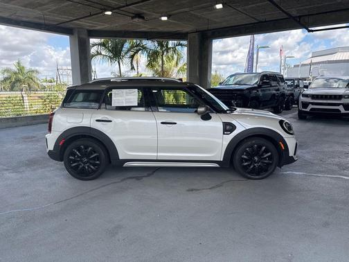 White Metallic 2024 MINI Countryman Cooper S