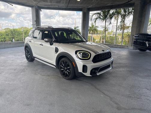 White Metallic 2024 MINI Countryman Cooper S