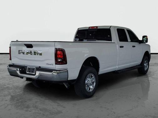 Bright White Clearcoat 2026 RAM 2500 Tradesman Crew Cab 4x4 8' Box