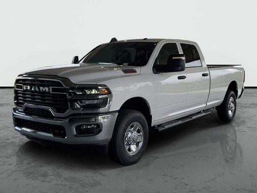 Bright White Clearcoat 2026 RAM 2500 Tradesman Crew Cab 4x4 8' Box