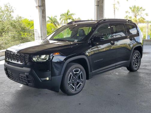 Diamond Black Crystal Pearlcoat 2026 Jeep Cherokee Limited