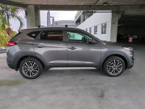 2021 Hyundai TUCSON SEL