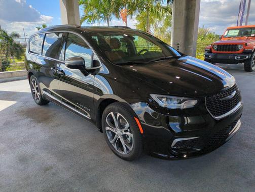 2026 Chrysler Pacifica L