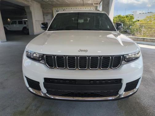 2025 Jeep Grand Cherokee L Laredo