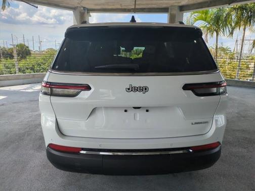 2025 Jeep Grand Cherokee L Laredo