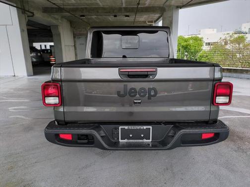 2025 Jeep Gladiator Nighthawk